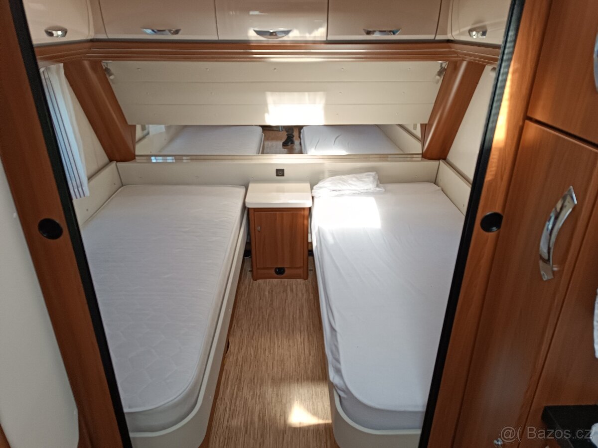 Hobby 610 UL Premium obytný přívěs 2016 Markýza,solar - 8