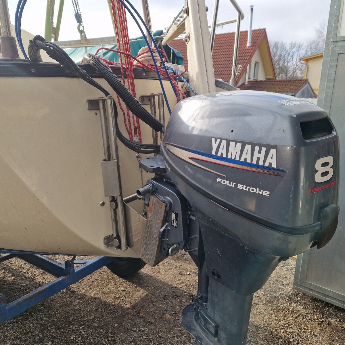 kajutová plachetnice Friendship 22 (ploutvokýl) - 8