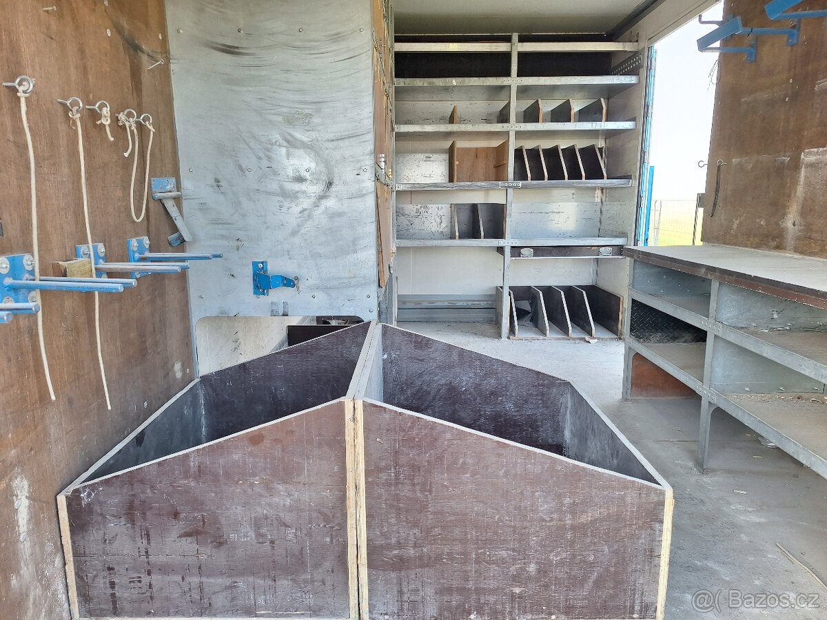 Skříň - buňka - sklad - garáž 4,5 - 8