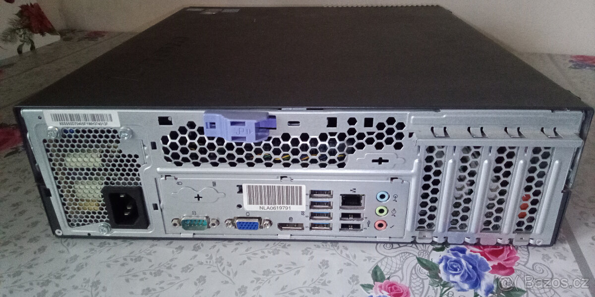 Stolní počítač Lenovo ThinkCentre M82 - 8