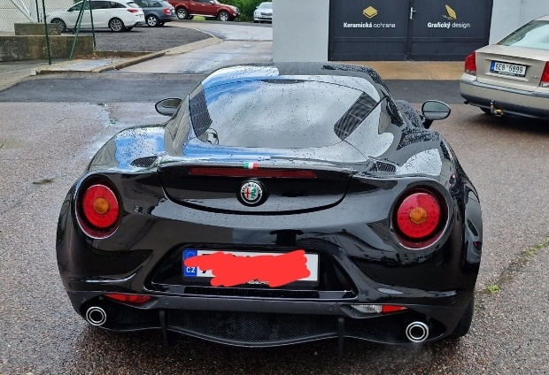 Alfa Romeo 4C DPH 3000km CARBON - 8