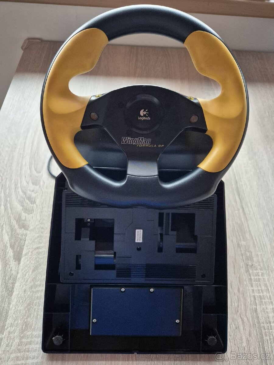 Herní volant + pedály LOGITECH - 8