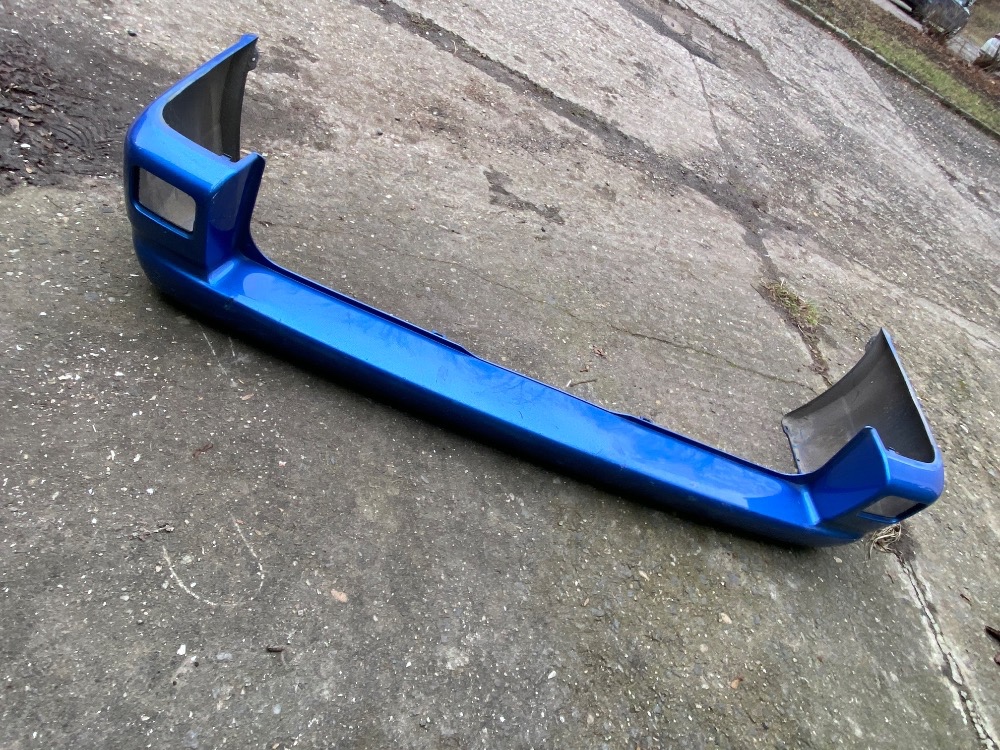 Zadní nárazník pro VW T4 - 8