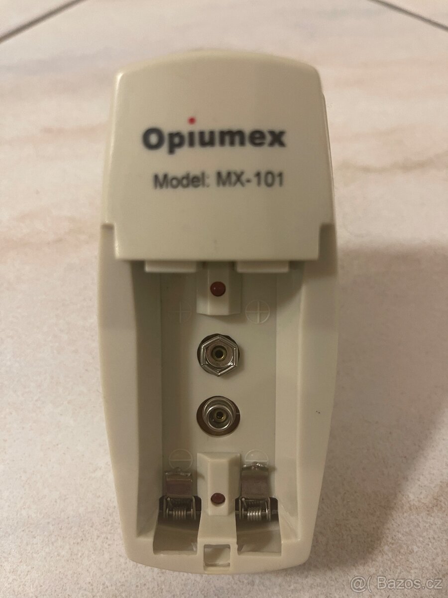 Nabíječky AA/AAA baterií. - 8