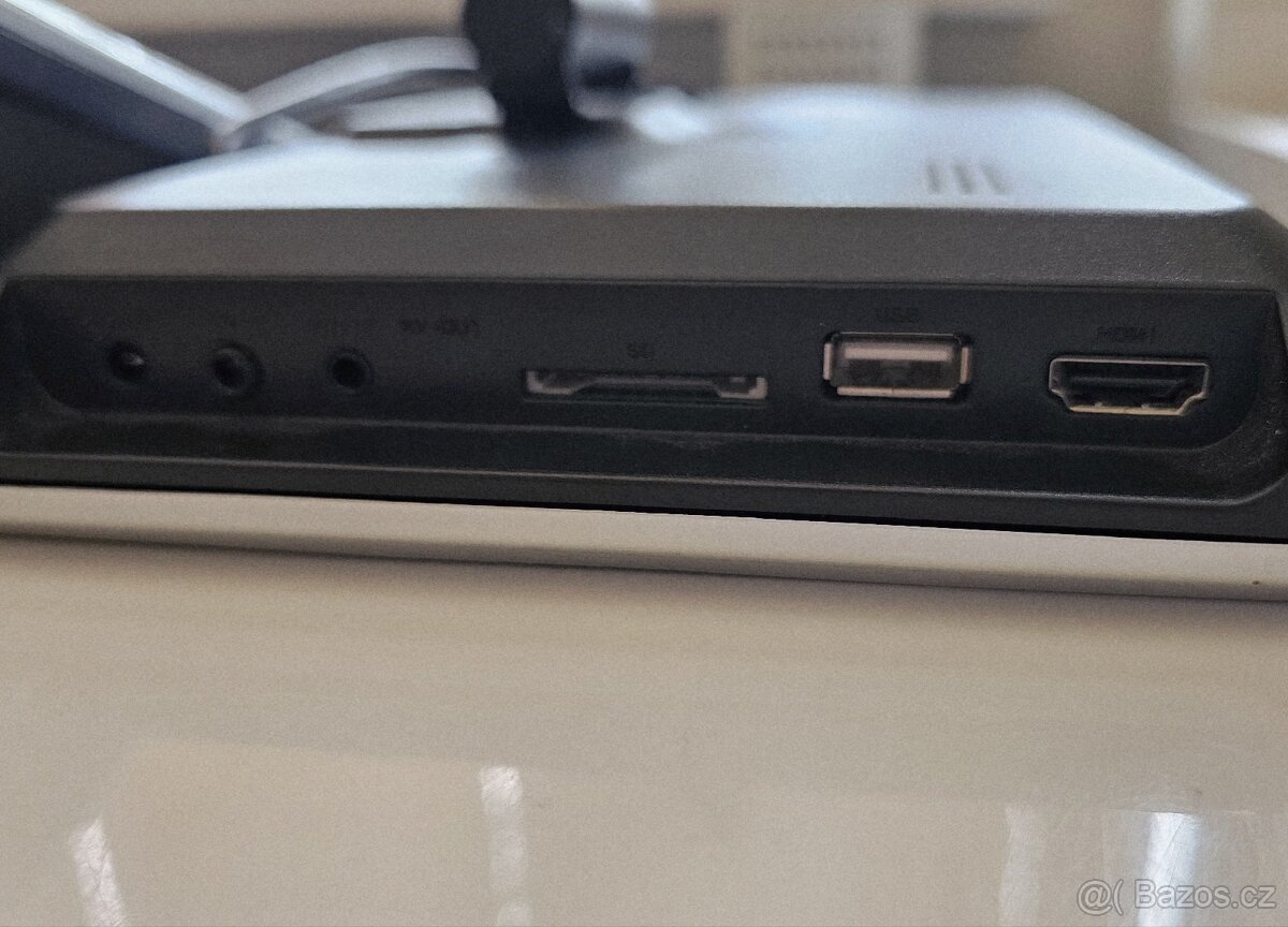 Televize do auta - 8