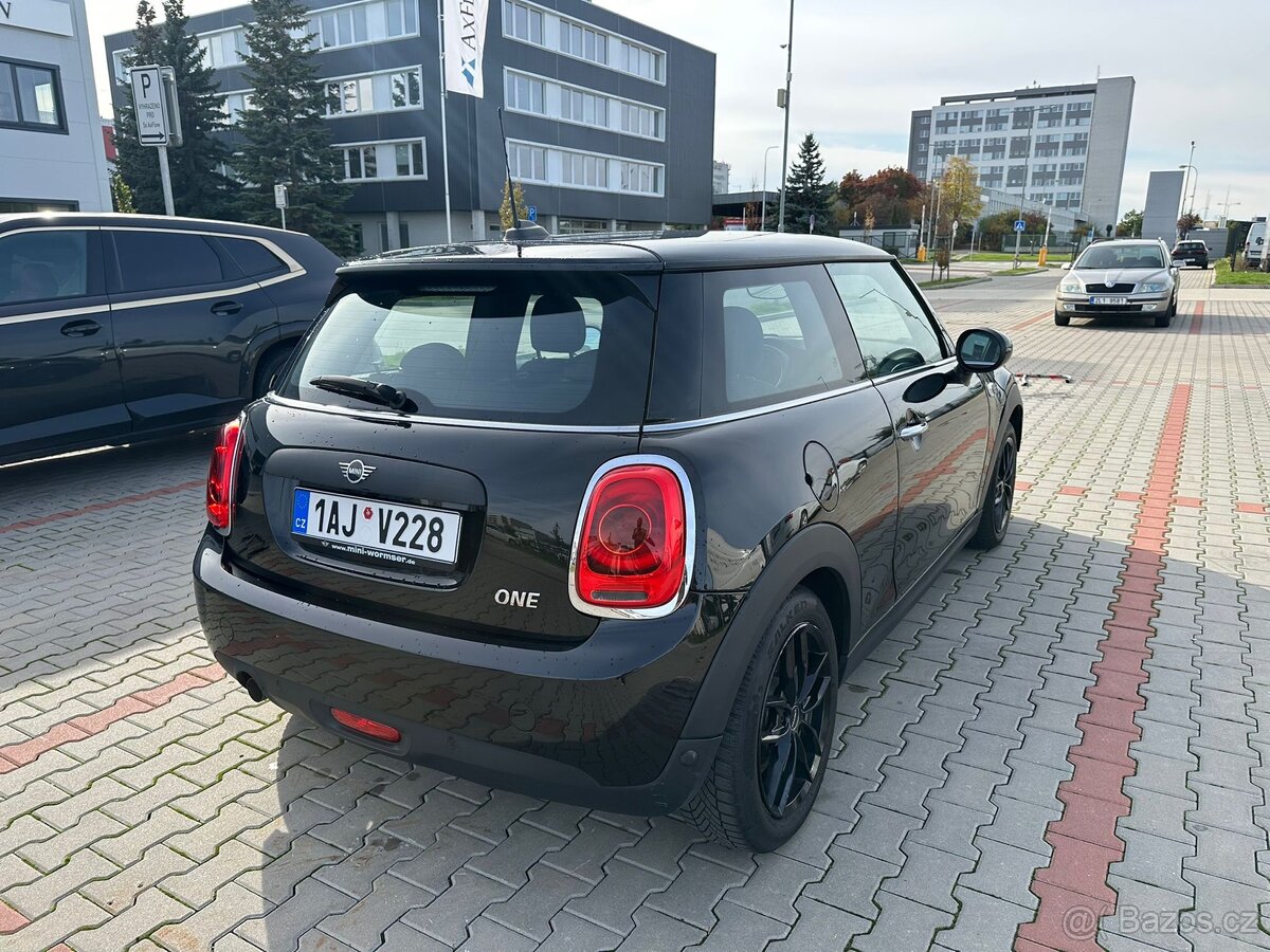 Mini cooper one 1.5 - 8