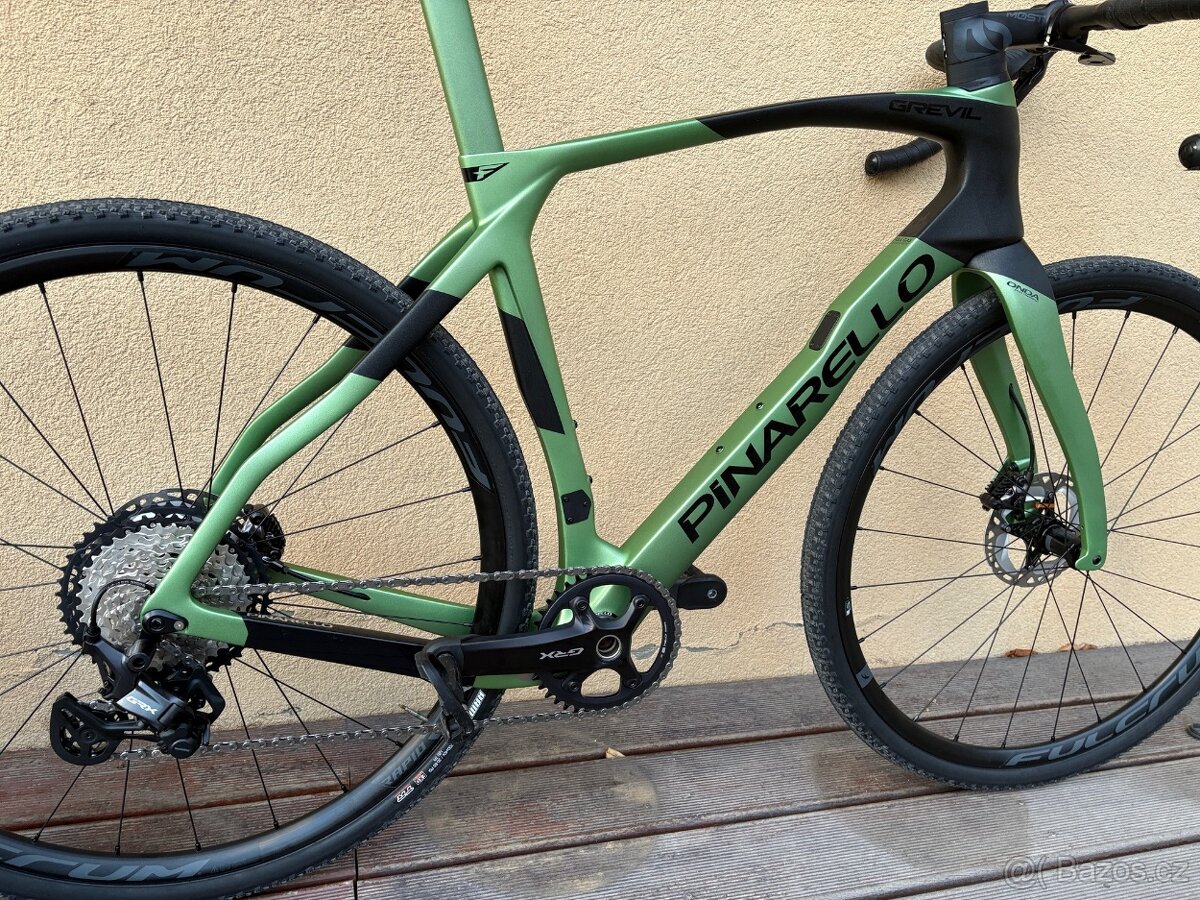 Pinarello Grevil F7 | vel.550 | - 8