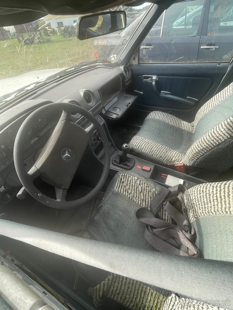 Mercedes Benz w123 2kusy - 8