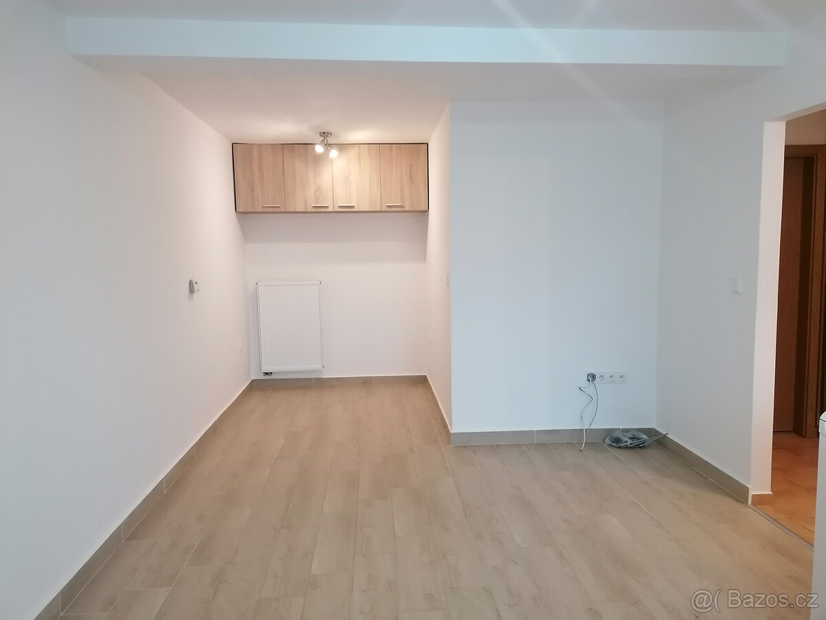 Pronájem, byt 1+kk, 33 m2, Zábřeh - 8