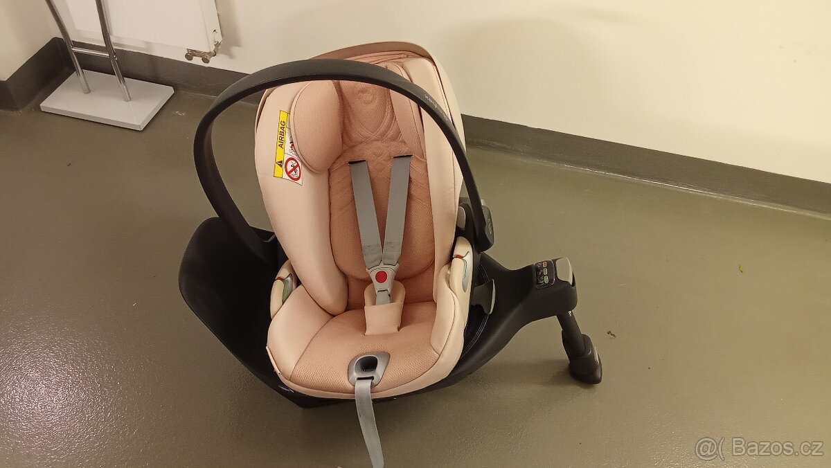 Autosedačka CYBEX Cloud T i-Size + ISOFIX základna - 8