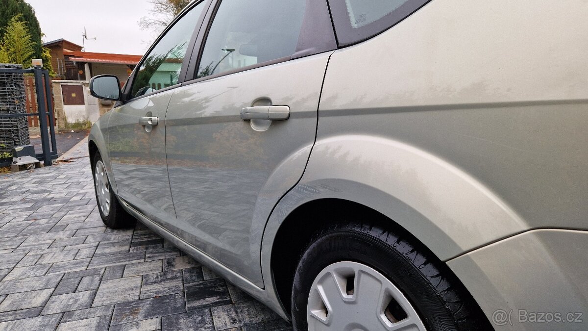 FORD FOCUS 1.6i 85KW.NAJETO POUZE 165 TIS.ROZVODY 121 TIS. - 8