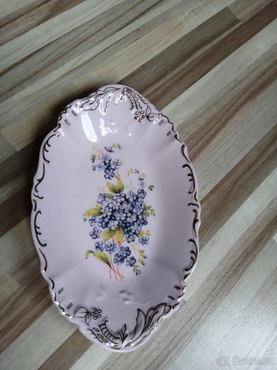 Porcelan,sklo různé - 8