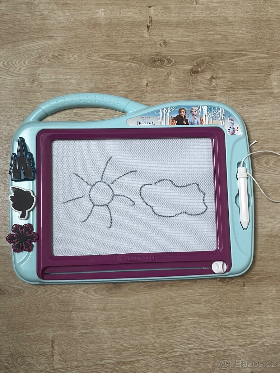 Magnetická kreslící tabulka Frozen Clementoni. - 8