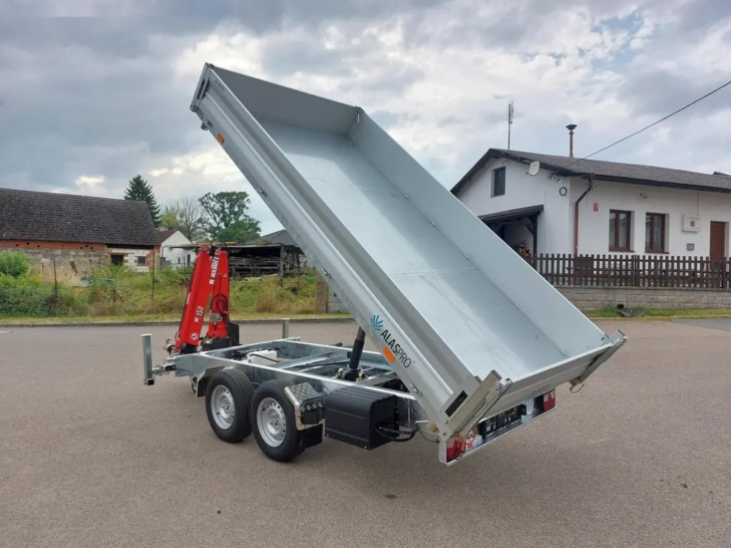 Třístranný sklápěč s rukou - 8