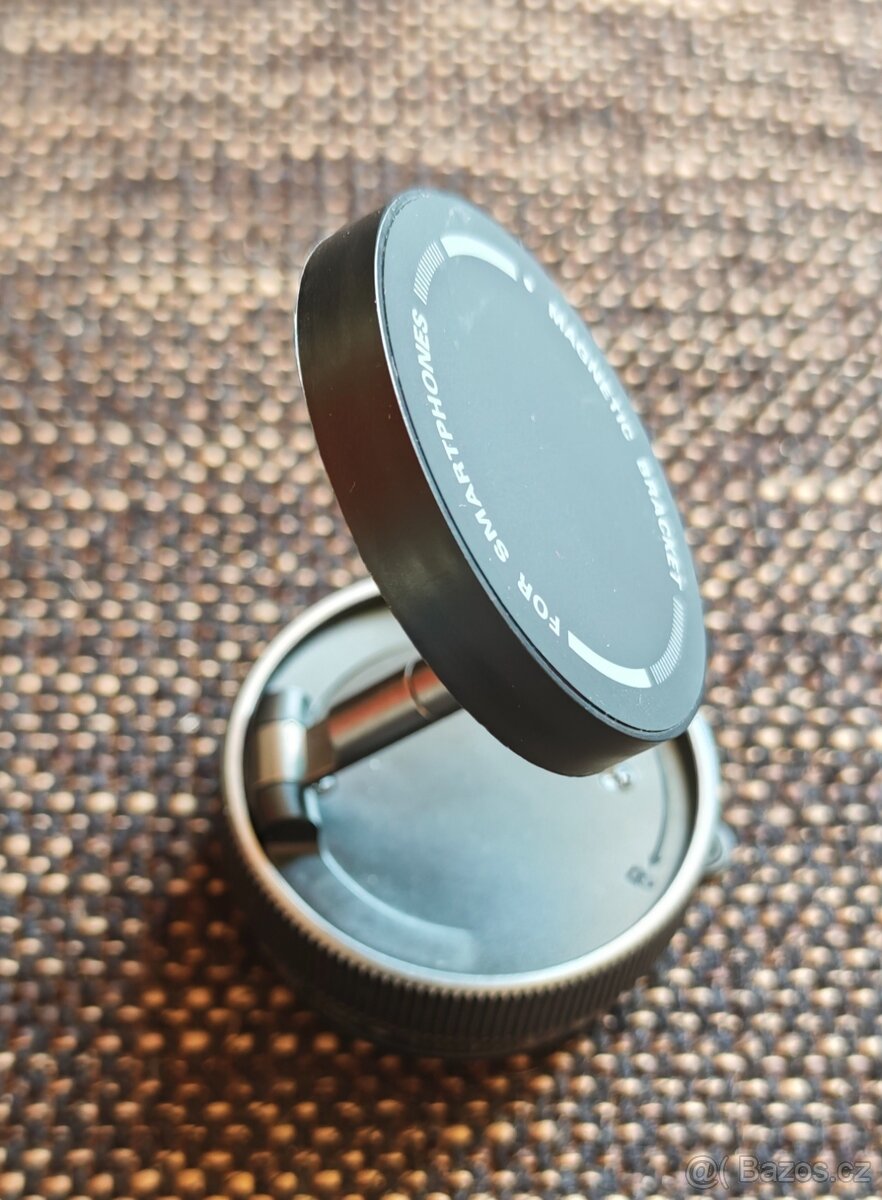 Magnetický držák na mobil - 8