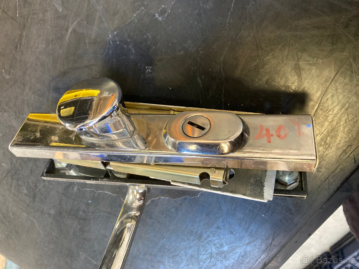 Bezpečnostní dveřní kování ROSTEX se zámkem za 500 kč - 8