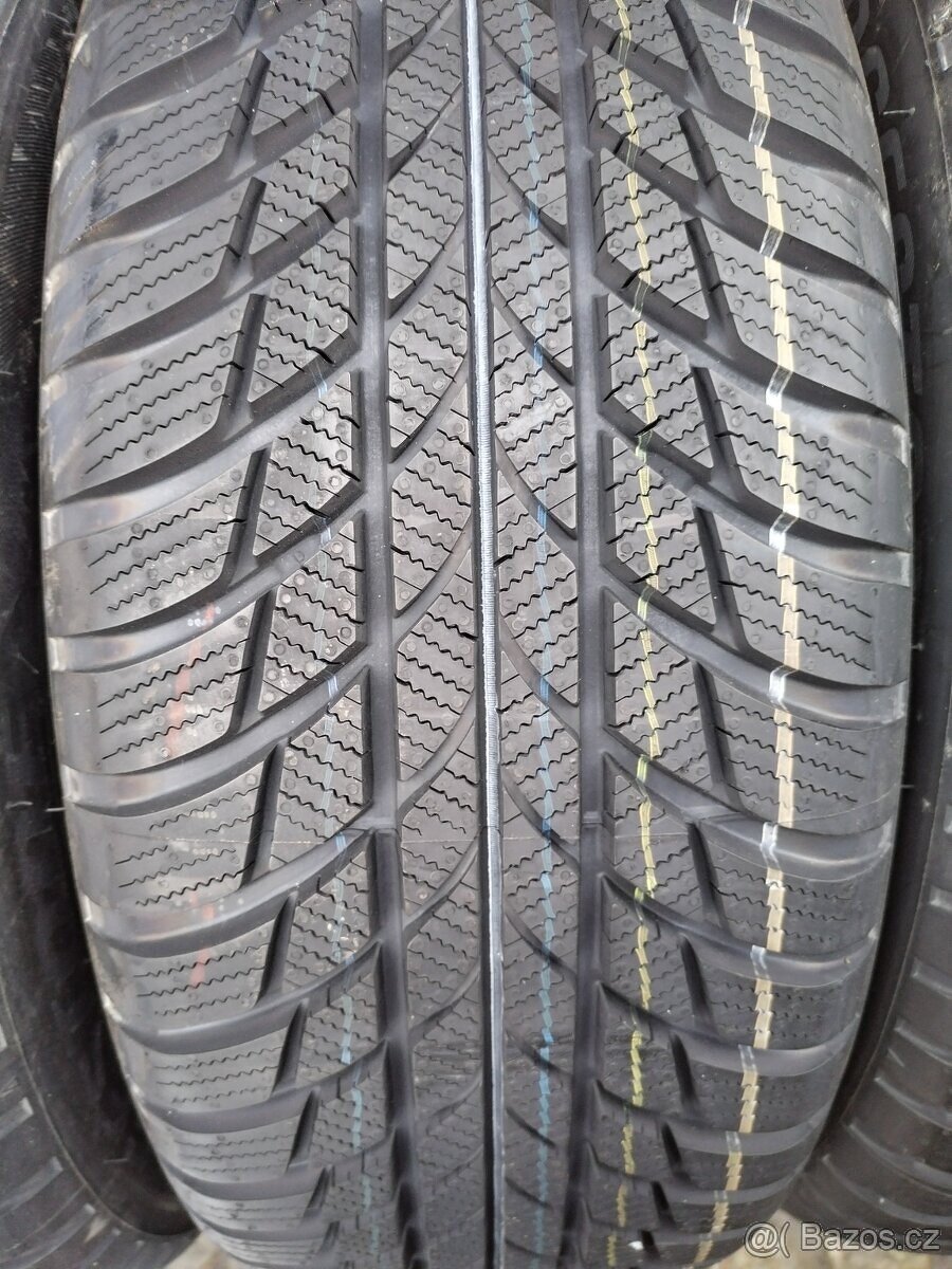 205/60/16 zimni GOODYEAR a BRIDGESTONE 205/60 R16 - 8