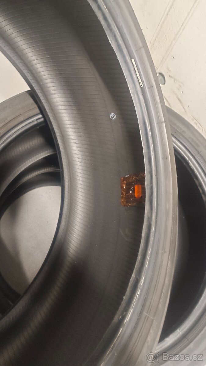 235/40/19 235/40 r19 - 8