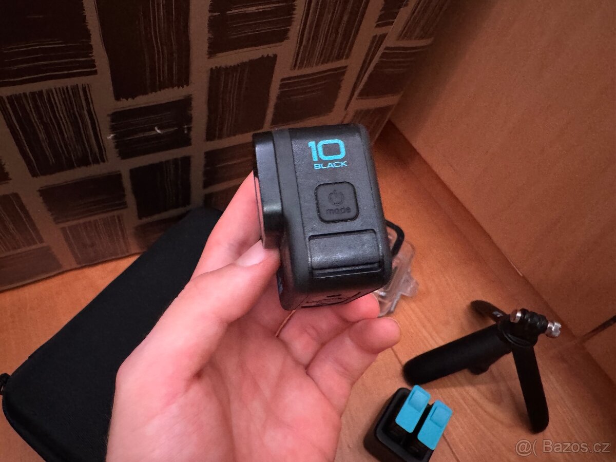 GoPro HERO 10 Black + originální příslušenství - 8