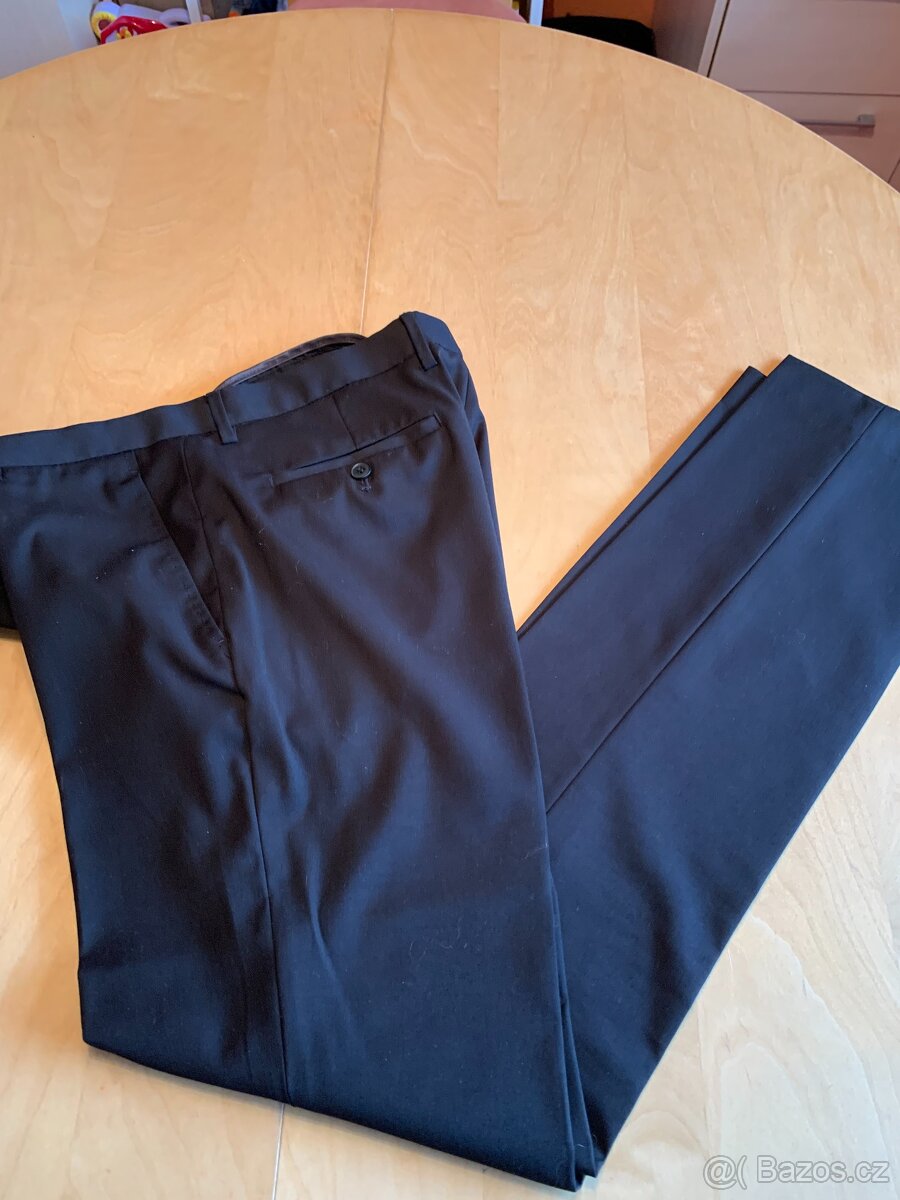 pánský černý oblek - vel. M - slim fit - 8