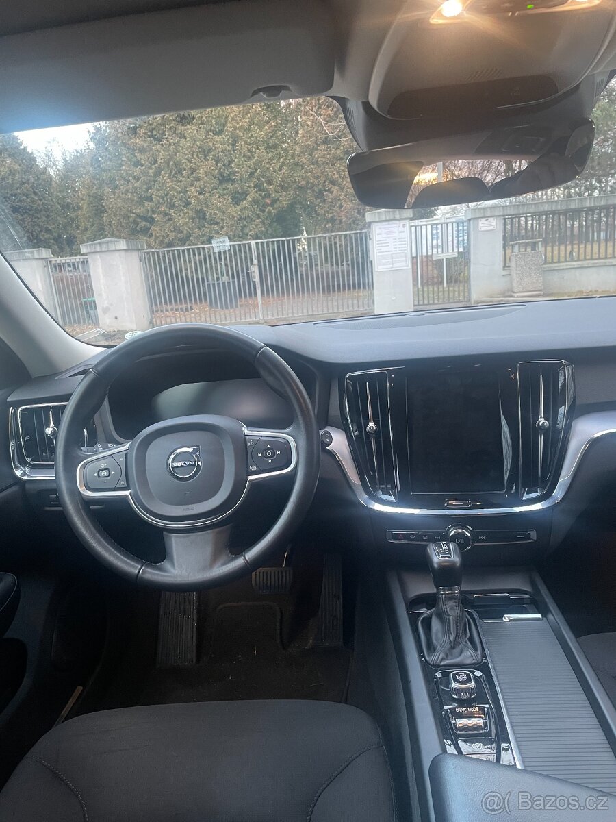 Volvo V60 D4 140 Kw - 8