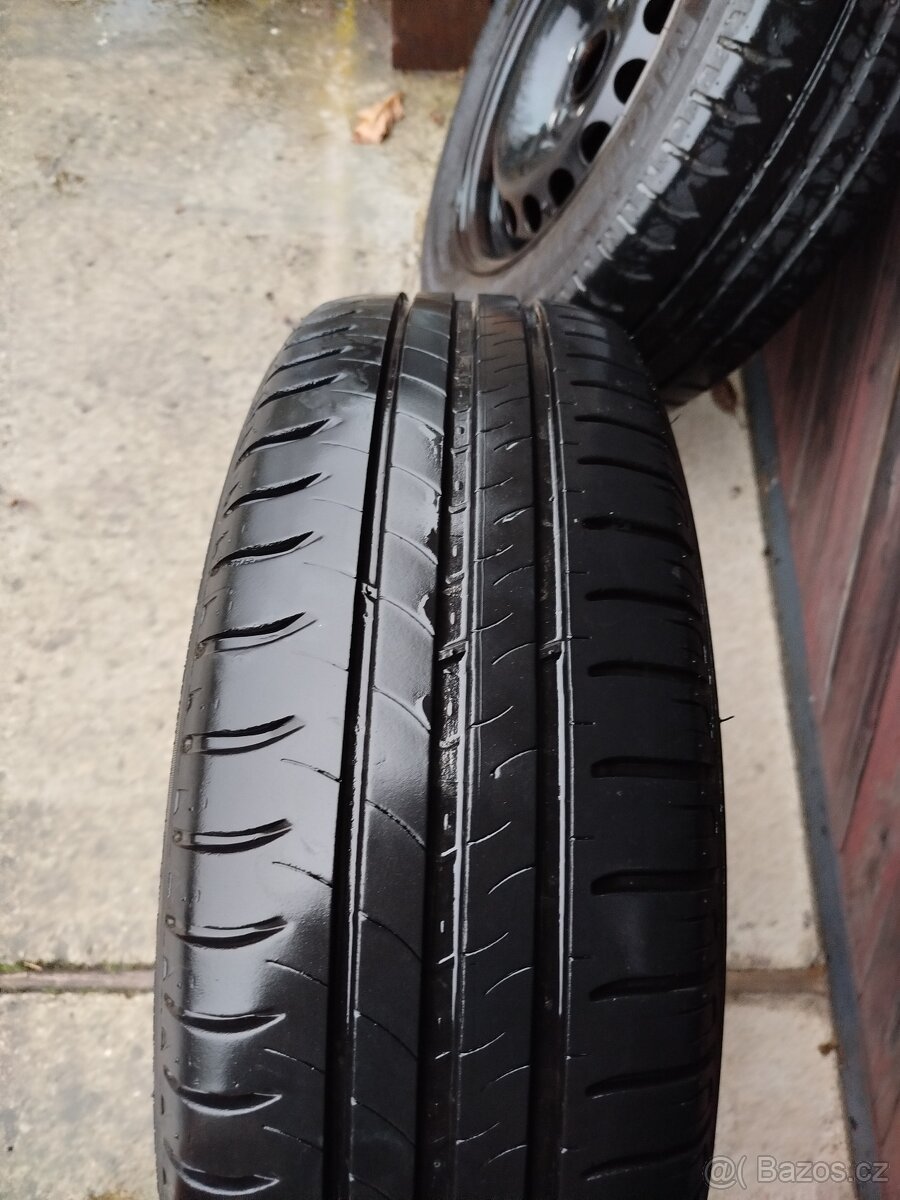 Plechové disky s letními pneu. 195/55/15 - 8