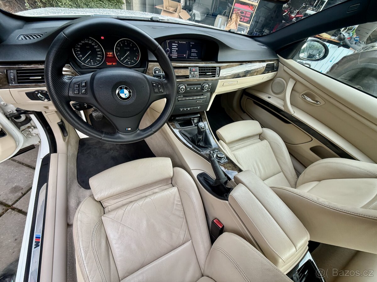 BMW 335i e92: man.,RWD,MPaket,generální servis,DPH,faktury - 8