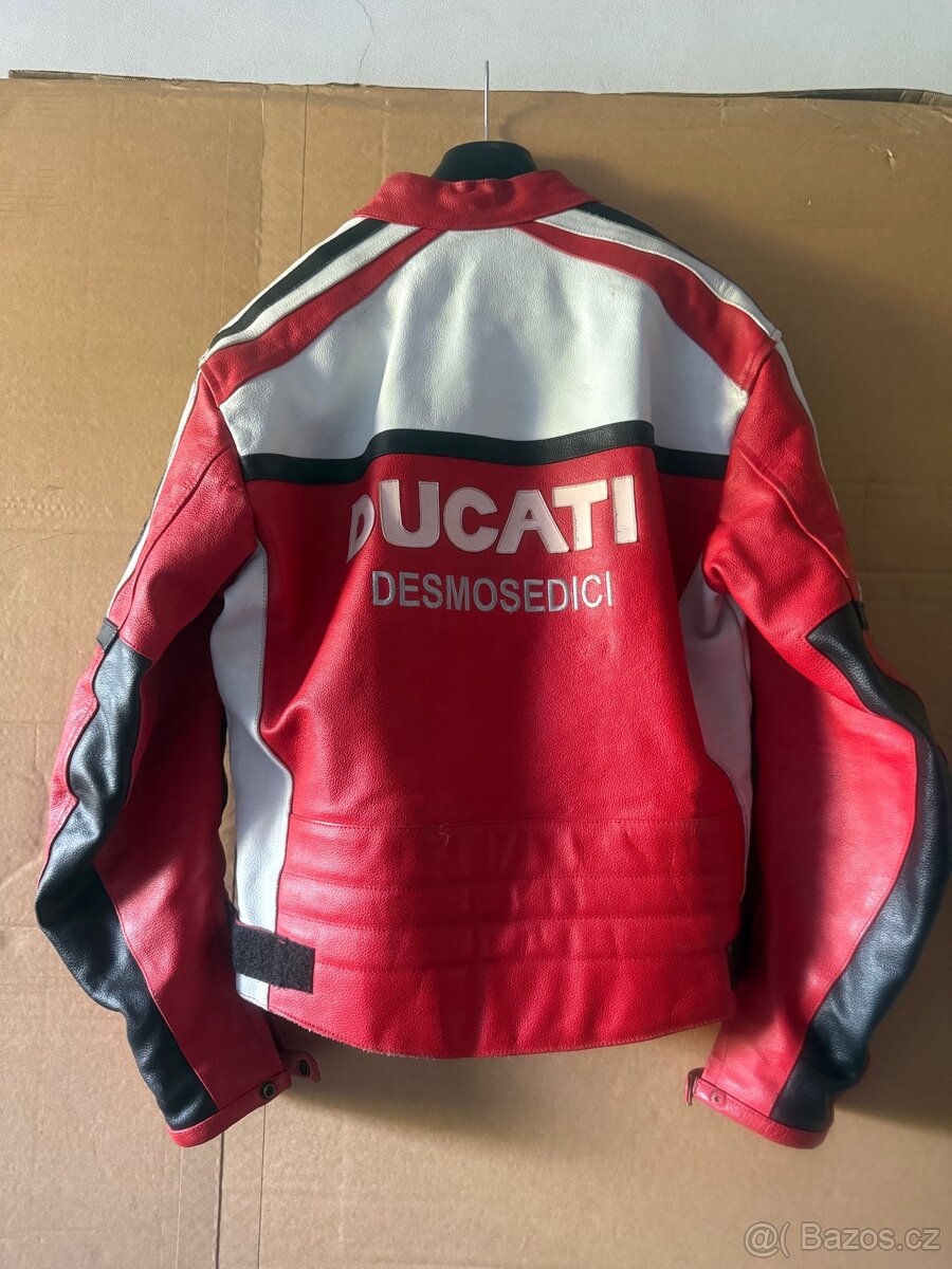 Ducaty oblečení a boty - 8