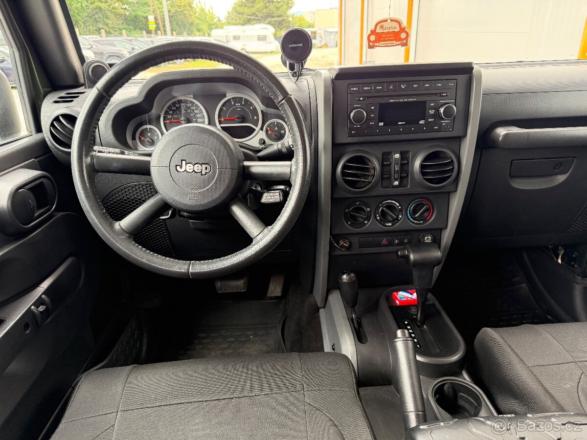 Jeep Wrangler 2.8 CRD Sahara - 8