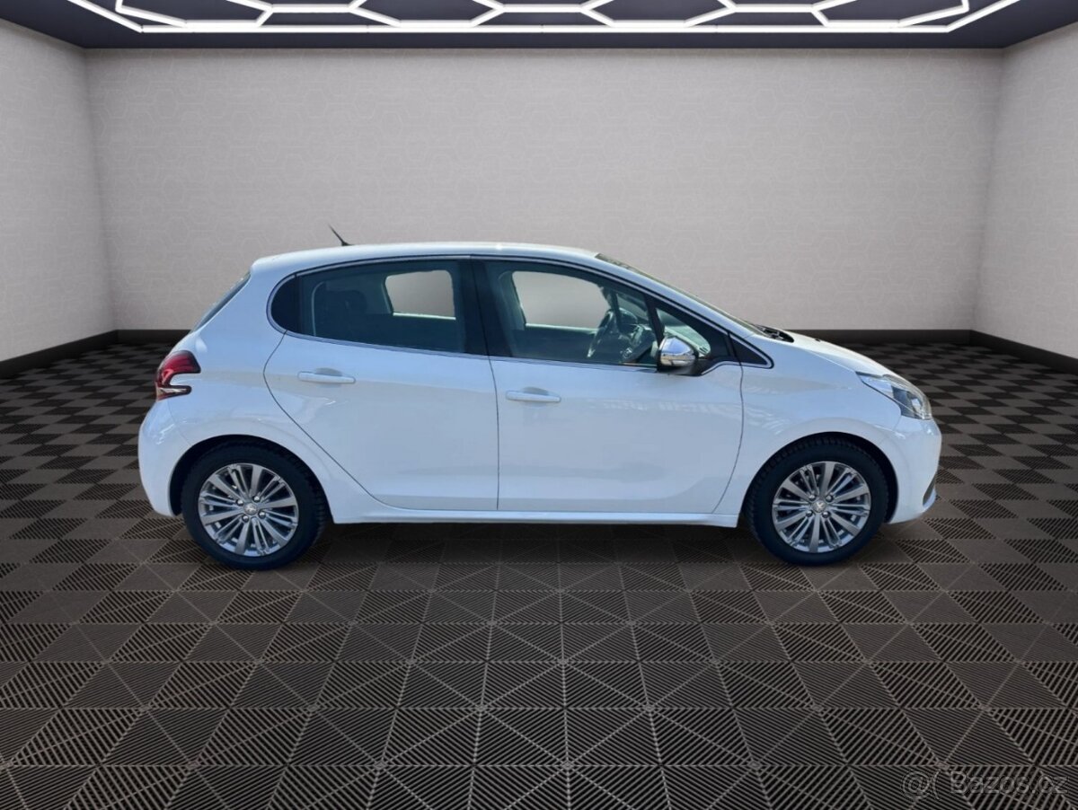 Nabízím Peugeot 208 Style - 8