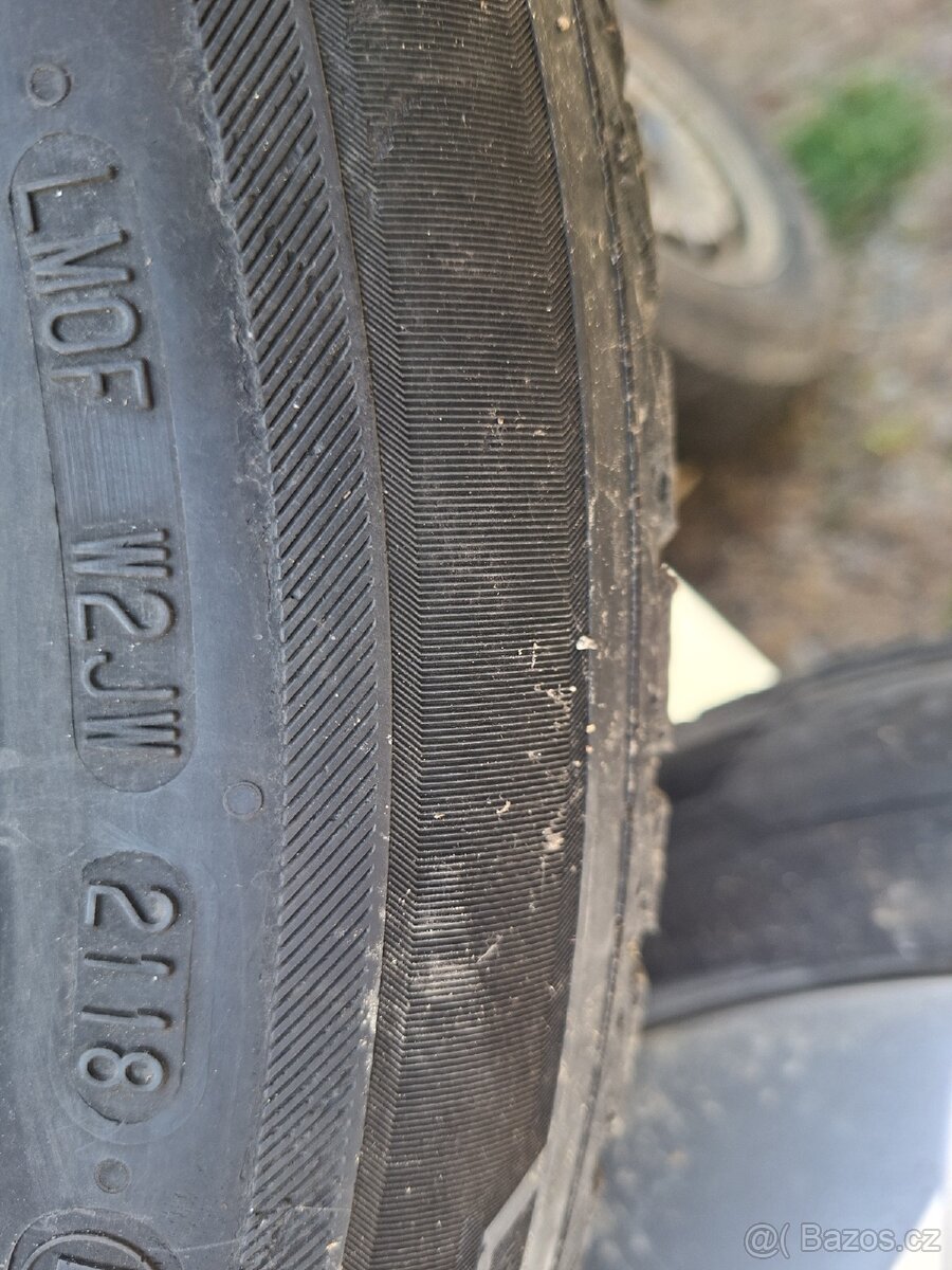 Dojezdová sada 205/55r16 za 500,- - 8