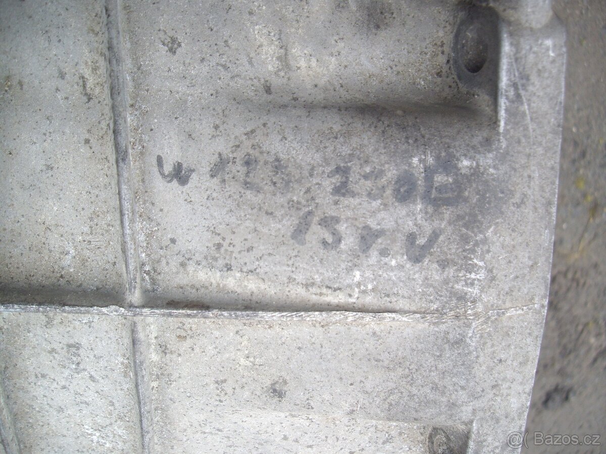 Prodám převodovku Mercedes W123 - 8
