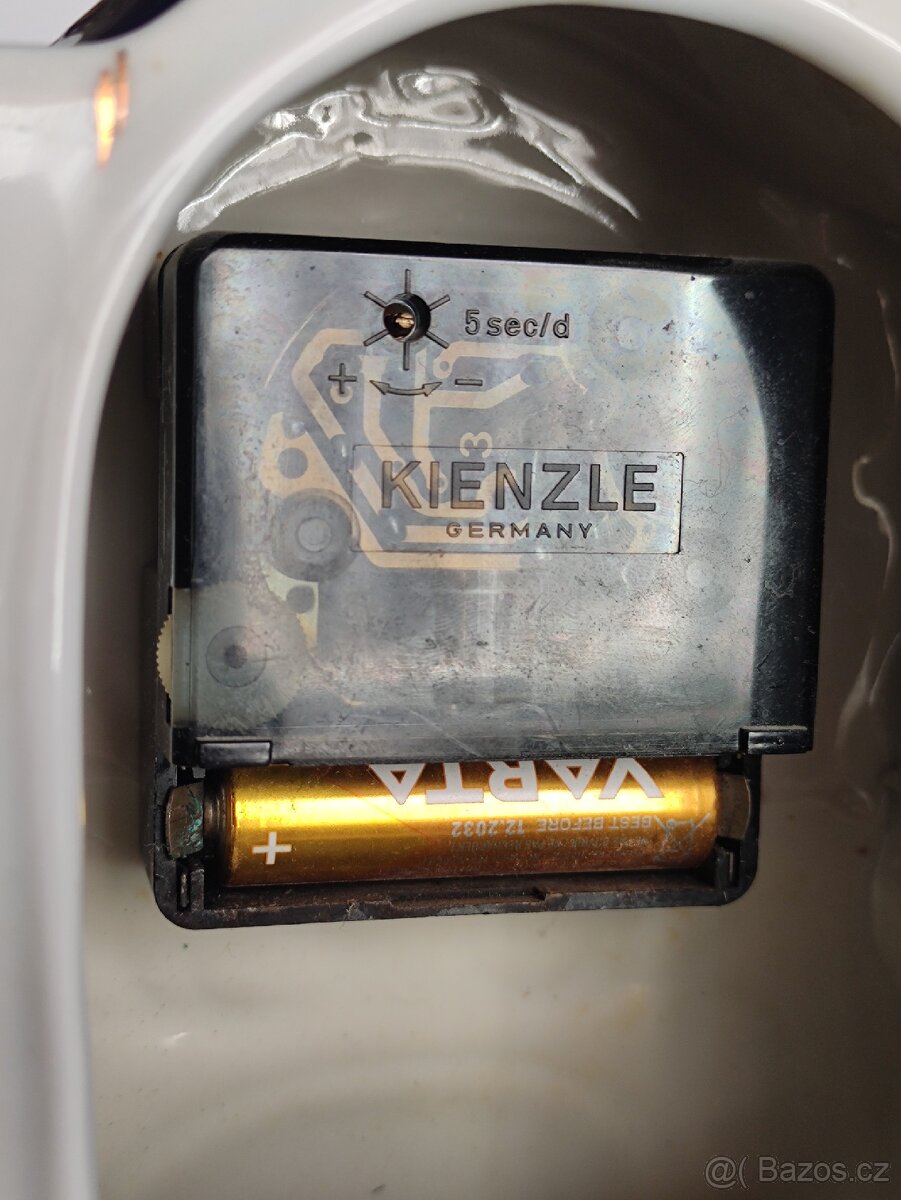 Hodiny Royal Dux, porcelán, starožitné, funkční, pošta 79.- - 8