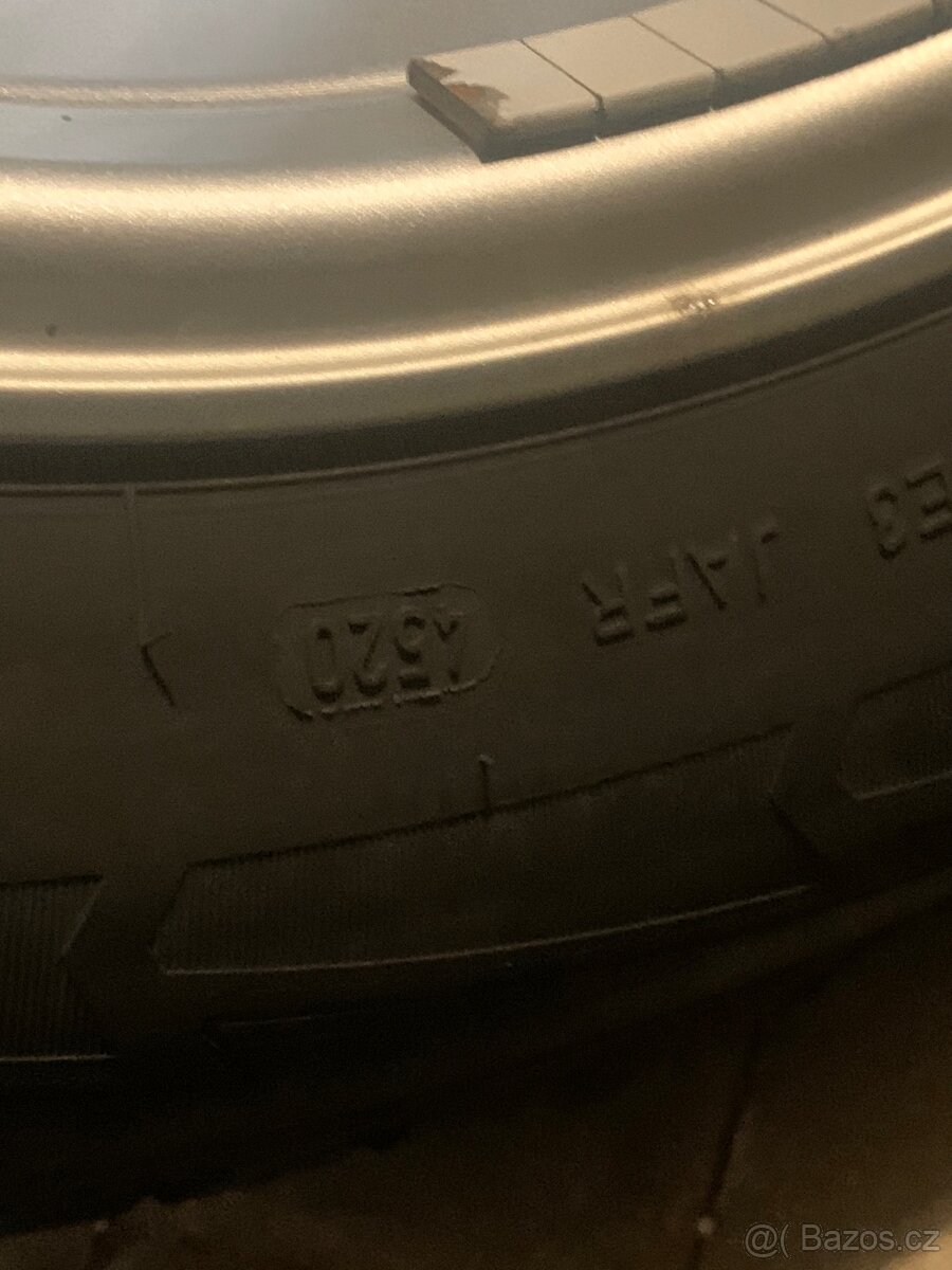 Zimní sada VW Tiguan 215/65/17 ZÁNOVNÍ - 8