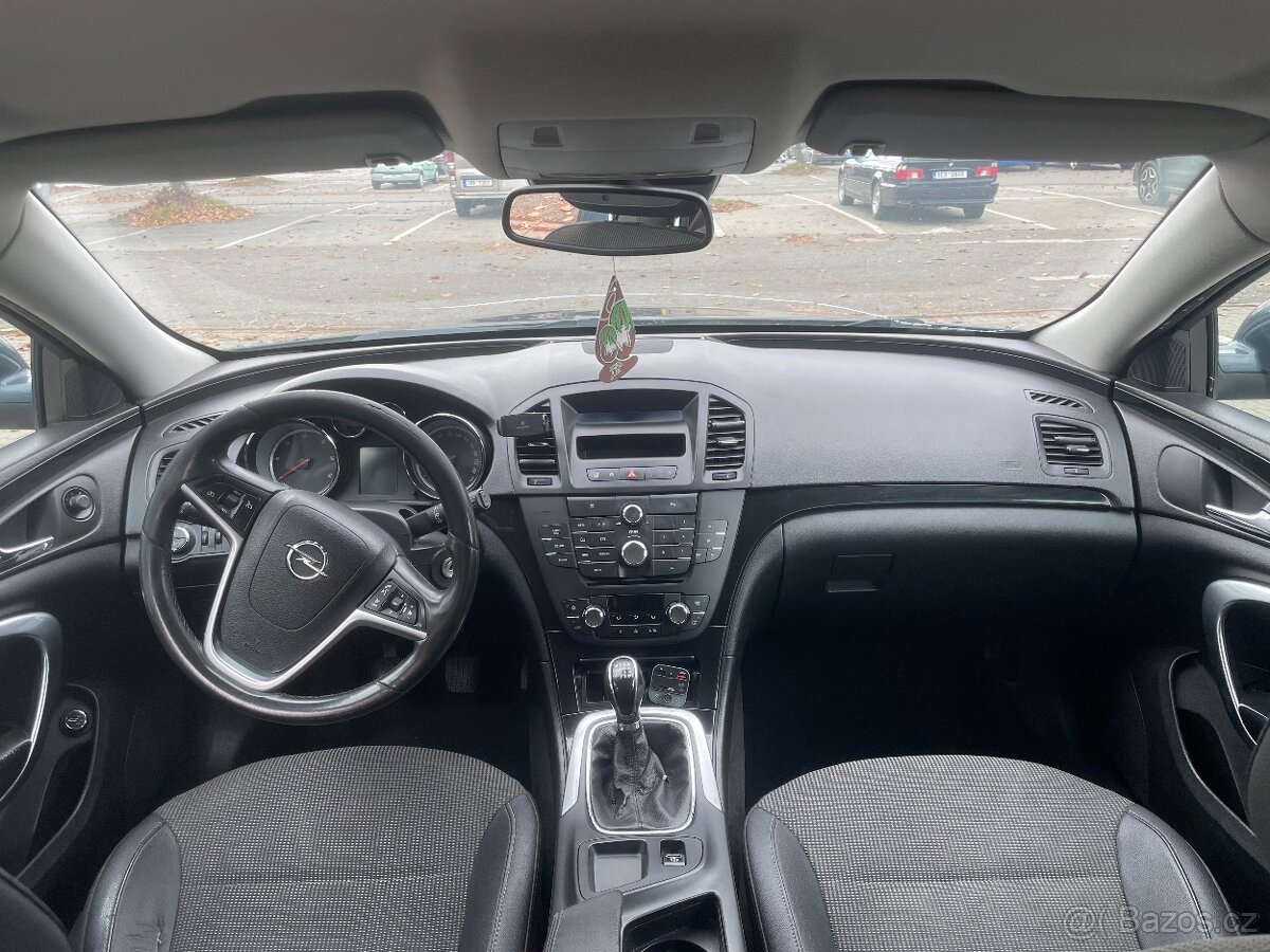 Opel Insignia 2.0CDTI - 8