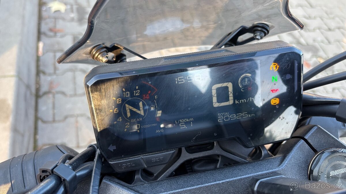 HONDA CB650R – 05/2019 – 1. MAJITEL – TOP STAV, serviska - 8