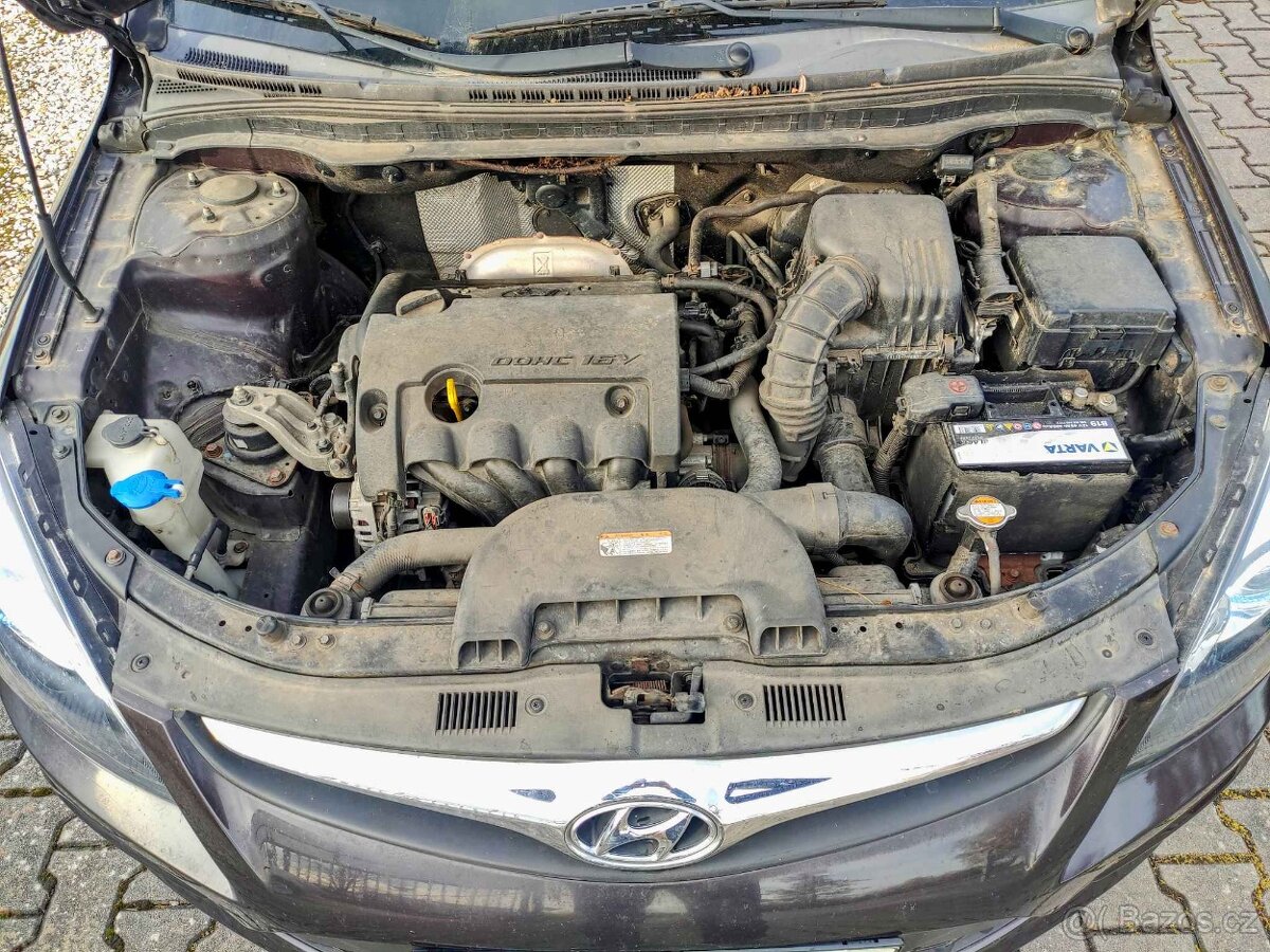 HYUNDAI i30 1.4i 16V 80KW,r.v. 2011,8xAIRBAG,CD,BC,SERVO. - 8