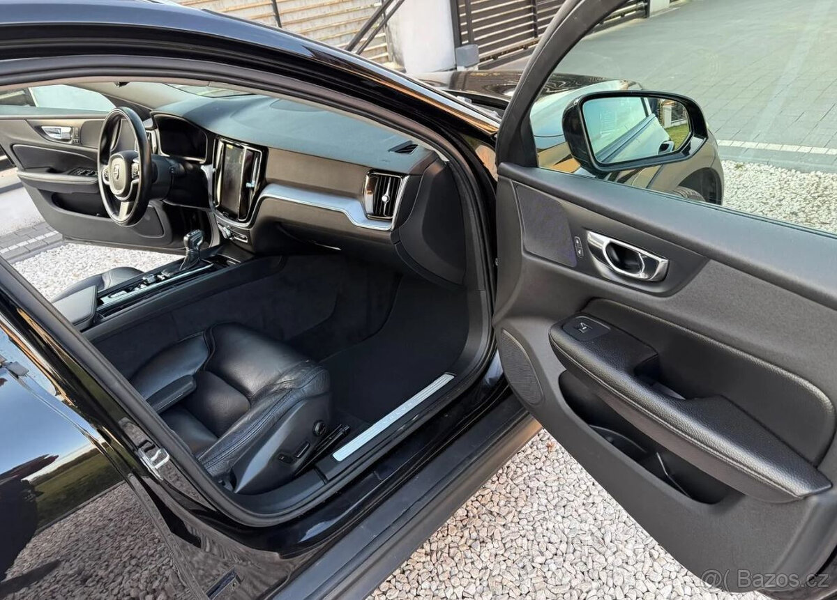 Volvo V60 T5 AWD Geartronic Momentum Pro - 8