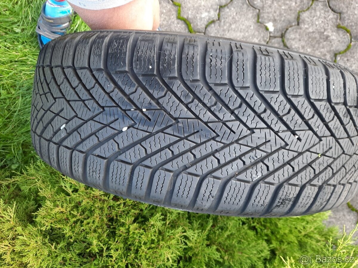 Zimní sada dezent 5X114,3 ET45 17" TPMS - 8