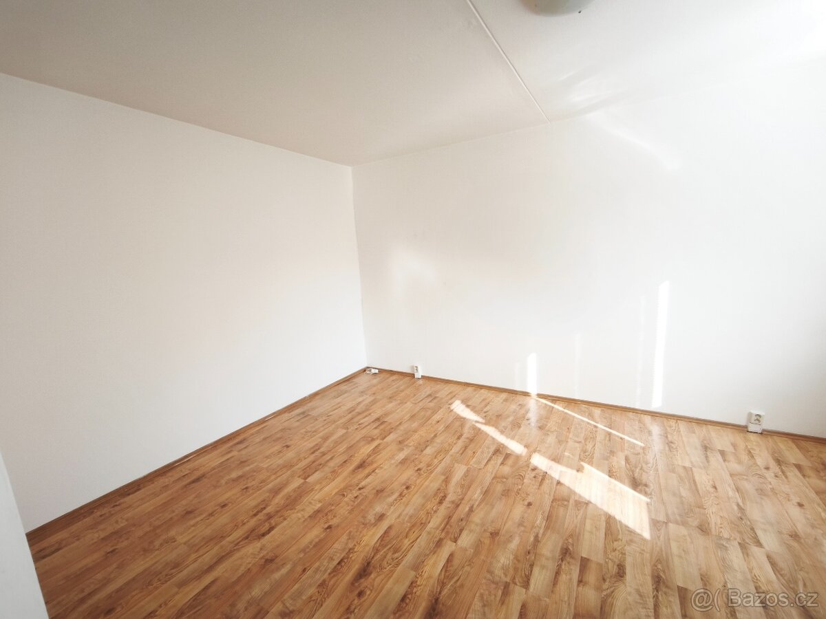 Pronájem bytu 1+1 33 m² Staňkov - 8