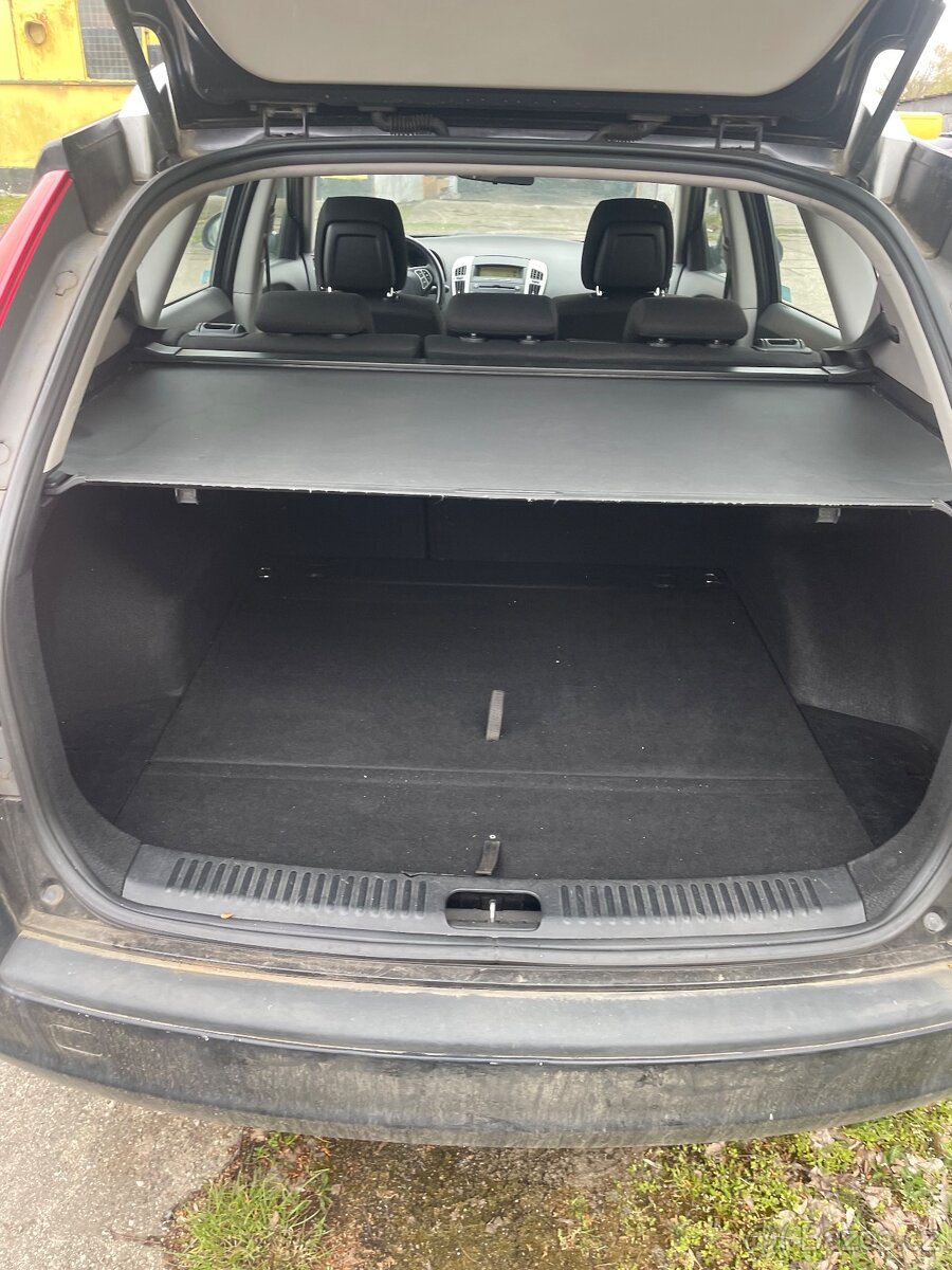 Kia Ceed 1,6 crdi 2007 - 8