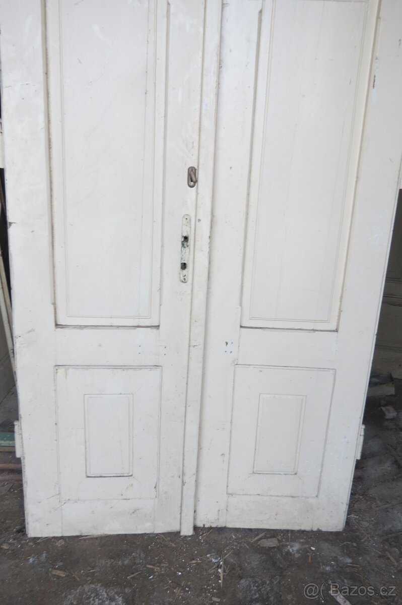 3/ Staré vchodové dveře - 8