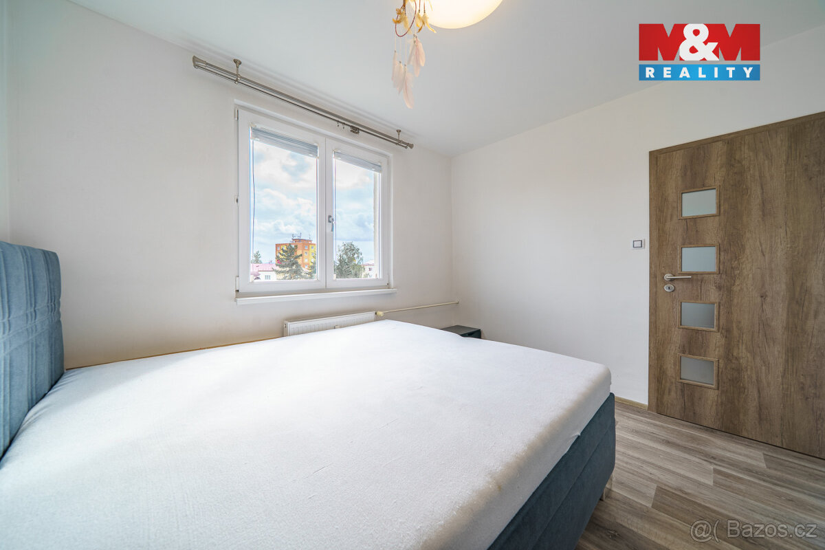 Prodej bytu 3+1, 58 m², Nová Role, ul. Nádražní - 8