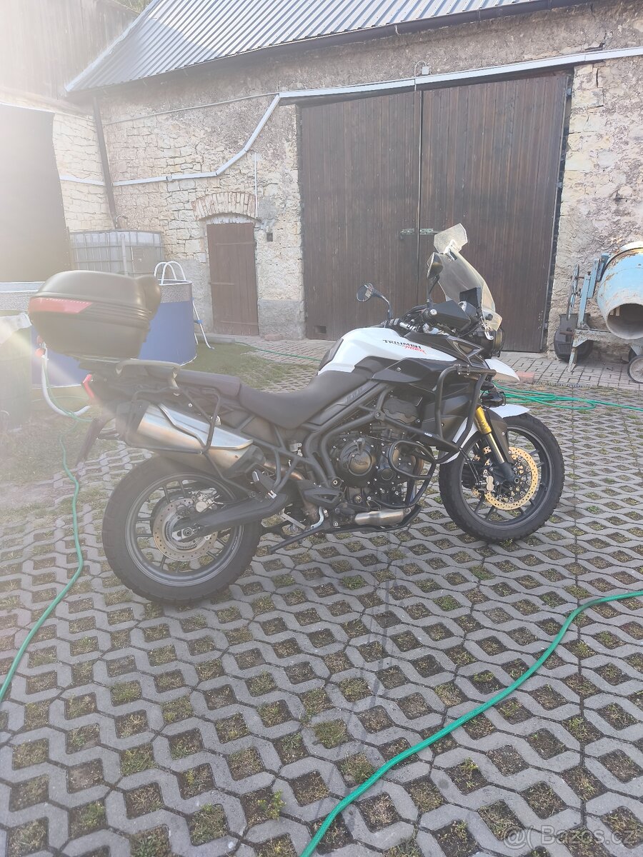Triumph Tiger 800 - 8