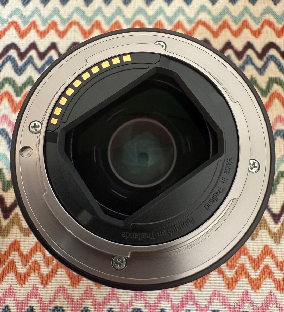 SONY Zeiss FE 55mm F/1.8 ZA T objektiv v bezvadném stavu - 8