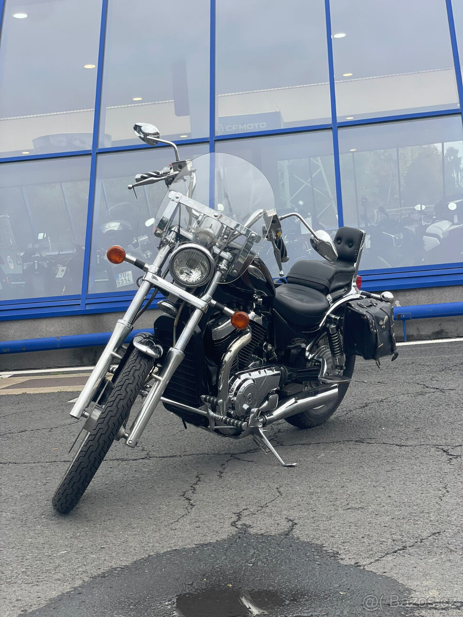 Suzuki VS 800GL X - 8