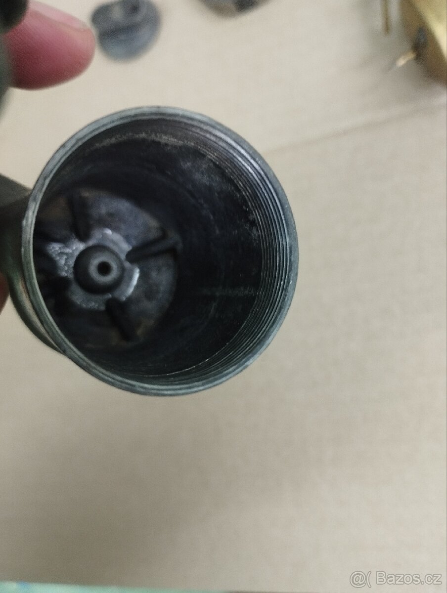 JIKOV ČERNÝ 2424b - 8