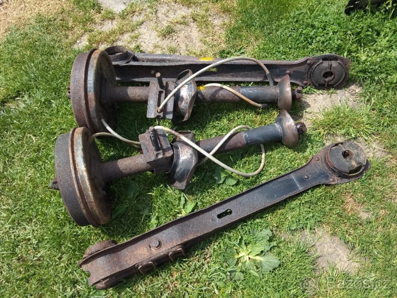 Škoda směs dílů - 8