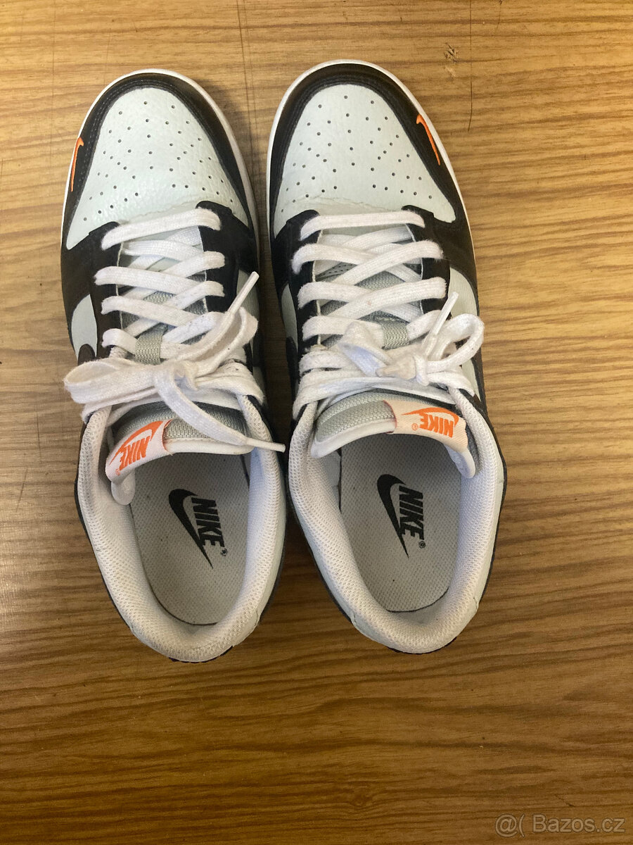 Nike Dunk Low Black/ Medium Ash-Light Silver - 8