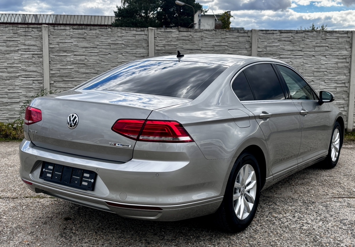 VOLKSWAGEN PASSAT 1.4 TSI BMT M6 - 8